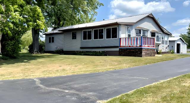 Photo of 801 S 1st St, Buckley, MI 49620