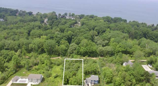 Photo of 80 Pershing Ave, South Haven, MI 49090