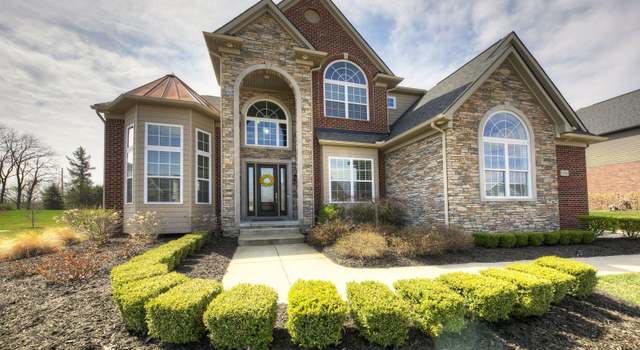 Photo of 51583 Turnburry Dr, South Lyon, MI 48178