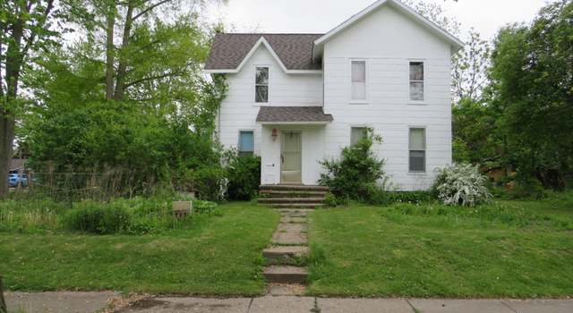 Photo of 236 S Jeffery Ave, Ithaca, MI 48847