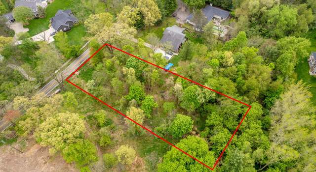 Photo of 1859 Oakleigh Rd NW, Grand Rapids, MI 49504