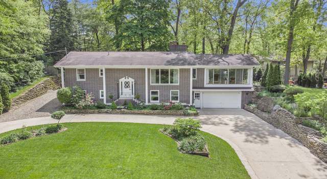 Photo of 6356 Woodlea Dr, Kalamazoo, MI 49048