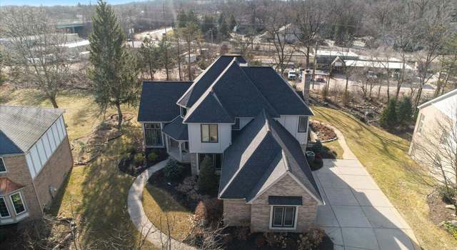 Photo of 43169 Ashbury Dr, Novi, MI 48375