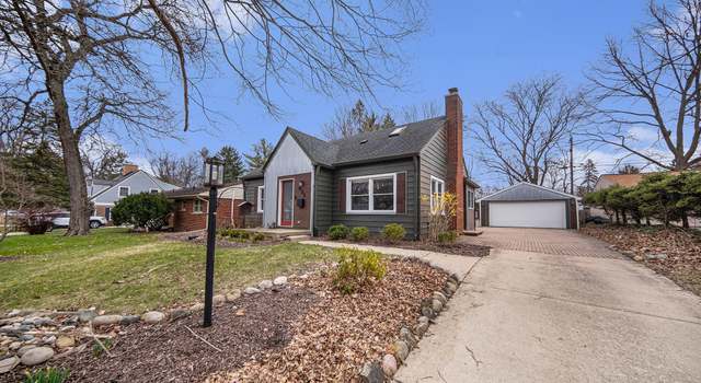 Photo of 825 Hewett Dr, Ann Arbor, MI 48103