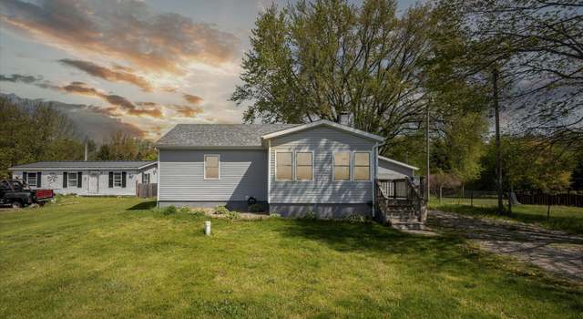 Photo of 25034 Redfield St, Edwardsburg, MI 49112