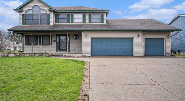 Photo of 636 Birkdale Ct, Coopersville, MI 49404