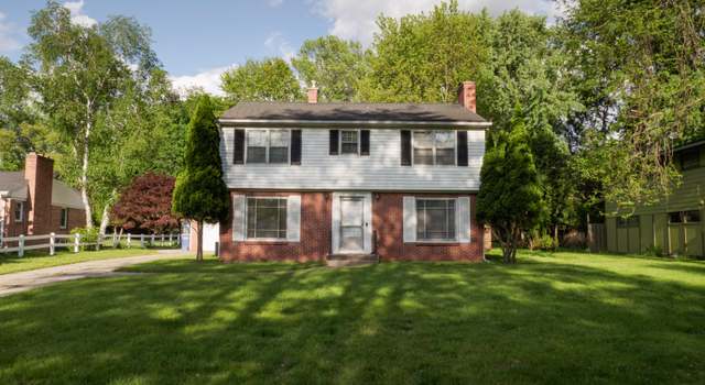 Photo of 1926 Millbrook St SE, Grand Rapids, MI 49508
