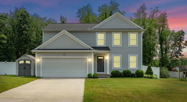 Photo of 6349 Wood Hollow Ave, Kalamazoo, MI 49009