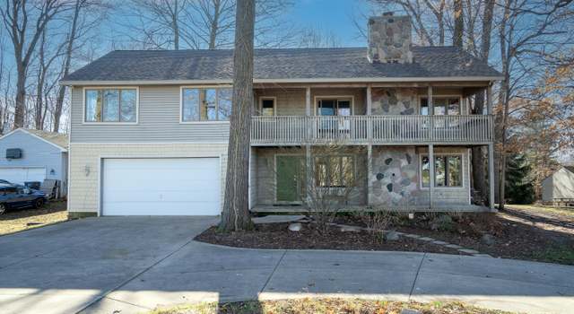 Photo of 4162 Causeway Dr, Lowell, MI 49331