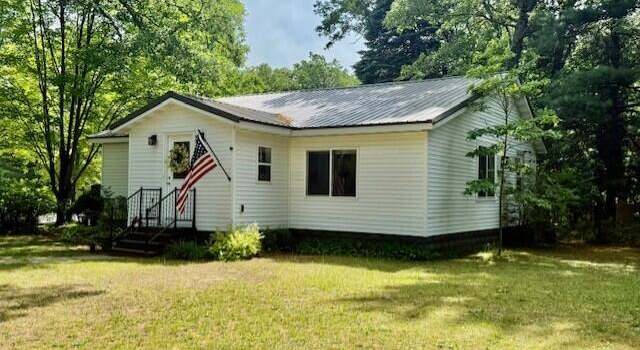 Photo of 481 W Calumet Ave, Twin Lake, MI 49457