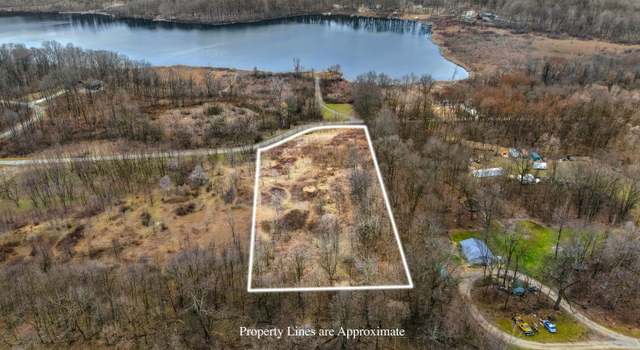 Photo of Unit 15 Long Lake Dr #15, Cassopolis, MI 49031