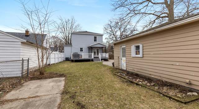 Photo of 863 Diamond Ave NE, Grand Rapids, MI 49503