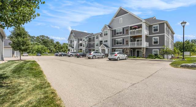 Photo of 3167 Blairview Pkwy SE 201, Kentwood, MI 49512