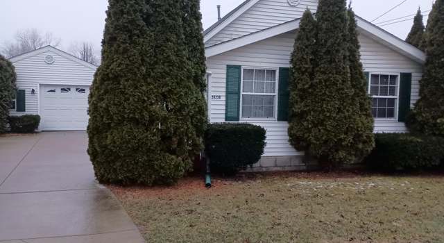 Photo of 28230 Waltz Rd, New Boston, MI 48164