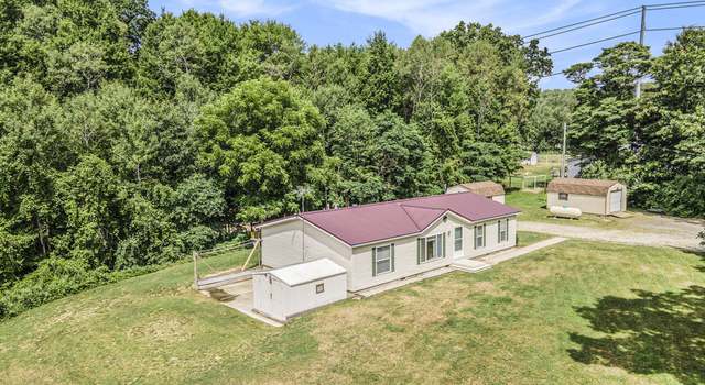 Photo of 627 N Cooper St, Newaygo, MI 49337