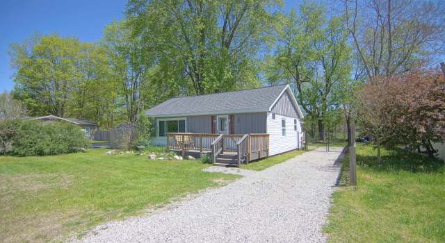 Photo of 205 Marion Ave, Hartford, MI 49057
