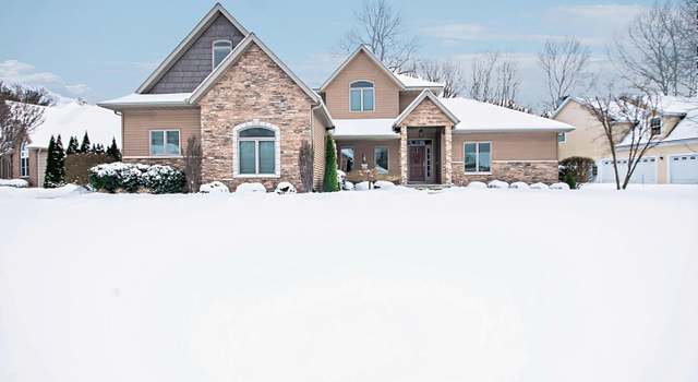 Photo of 2000 Hidden Pines Trl, Stevensville, MI 49127