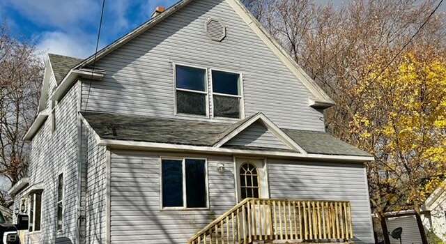 Photo of 313 N Stewart Ave, Fremont, MI 49412