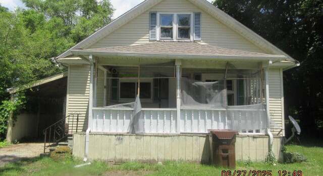 Photo of 84 Somerset Ave, Battle Creek, MI 49037