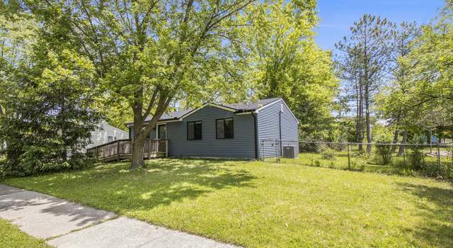 Photo of 2110 Champagne Dr, Ann Arbor, MI 48108