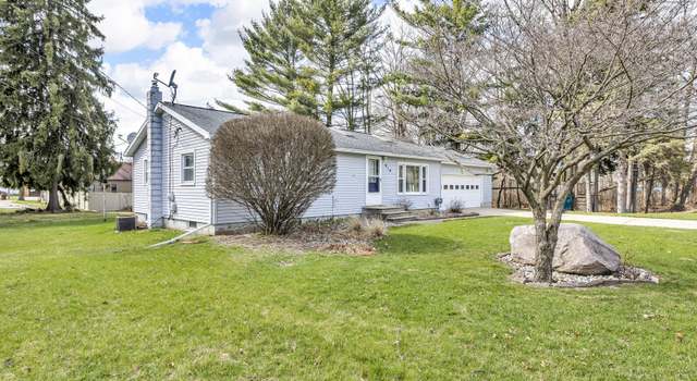 Photo of 910 Lowell Ave, Jackson, MI 49202
