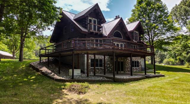 Photo of 4585 W Arrowhead Dr, White Cloud, MI 49349