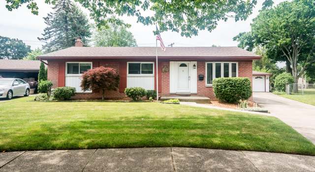 Photo of 36067 Rolf St, Westland, MI 48186