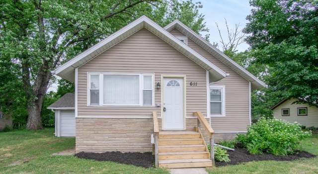 Photo of 611 E Water St, Cassopolis, MI 49031