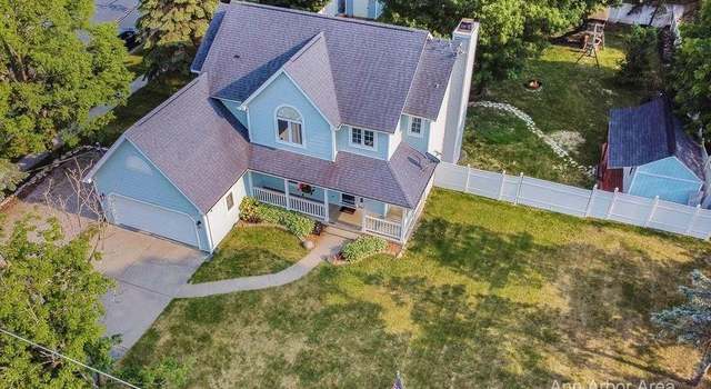 Photo of 922 Main St, Fenton, MI 48430