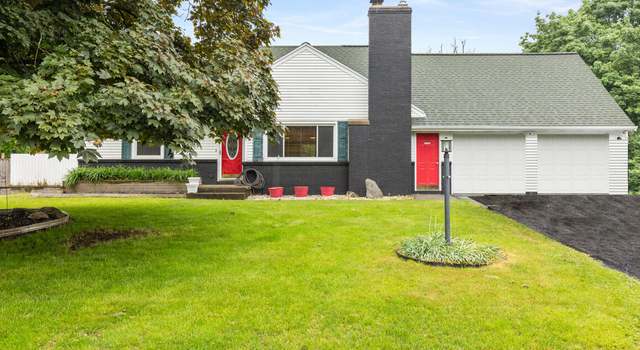 Photo of 7721 Lilac Dr, Jenison, MI 49428