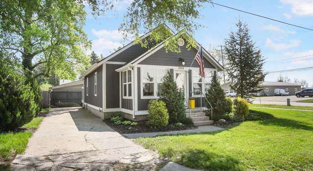 Photo of 204 Dixie St, Spring Lake, MI 49456