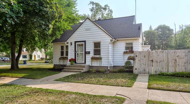 Photo of 509 Washington Ave, Holland, MI 49423