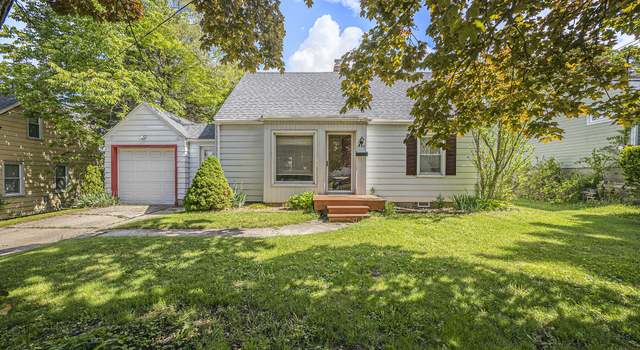 Photo of 537 Wolverine Dr NE, Grand Rapids, MI 49505