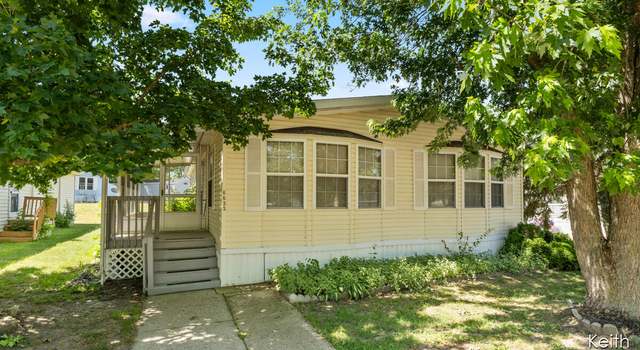 Photo of 6633 Millstone Dr SE, Caledonia, MI 49316