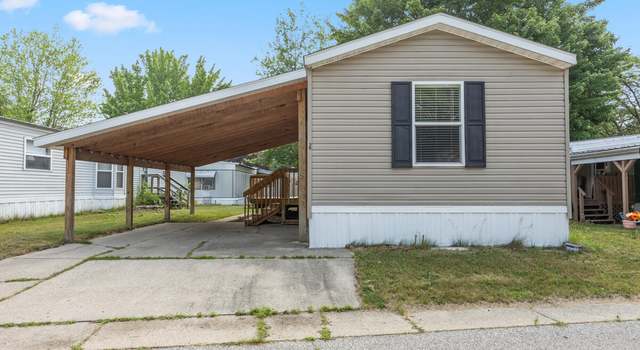Photo of 927 W Lake Dr #38, Fremont, MI 49412