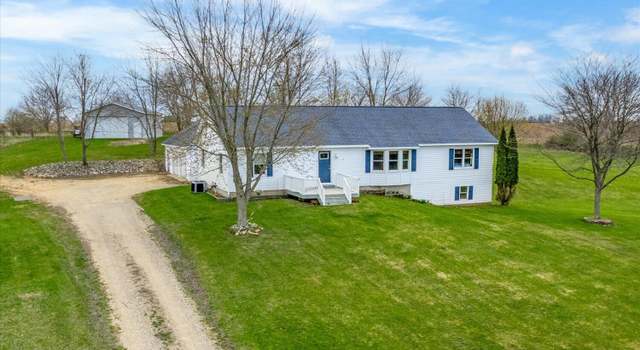 Photo of 7689 Perry Dr, Delton, MI 49046
