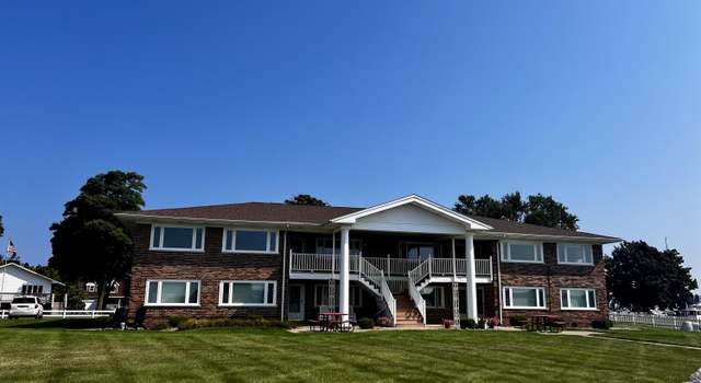 Photo of 304 S Ferry St #7, Ludington, MI 49431