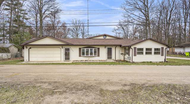 Photo of 4302 Lake Dr, Beaverton, MI 48612