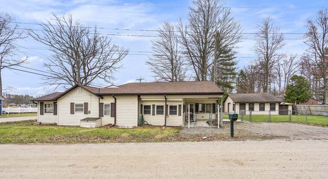 Photo of 4302 Lake Dr, Beaverton, MI 48612