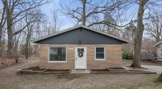 Photo of 2061 Southland Dr, Muskegon, MI 49442