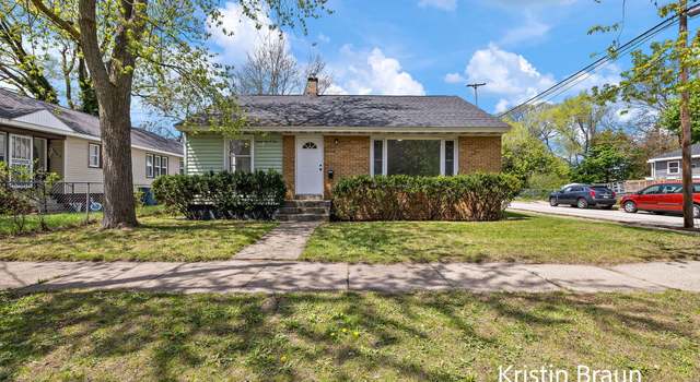 Photo of 2901 Lemuel St, Muskegon Heights, MI 49444