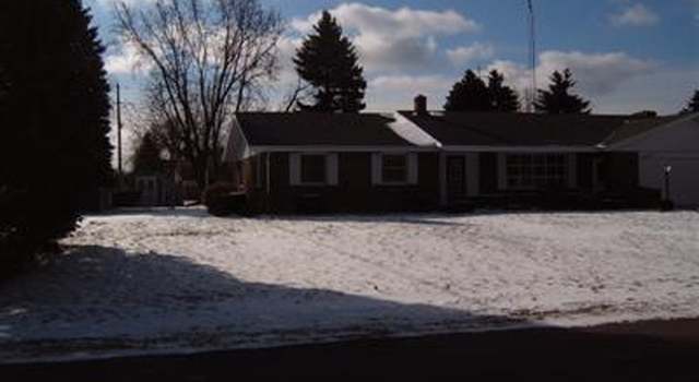 Photo of 2402 Ridgewood Dr, Stevensville, MI 49127