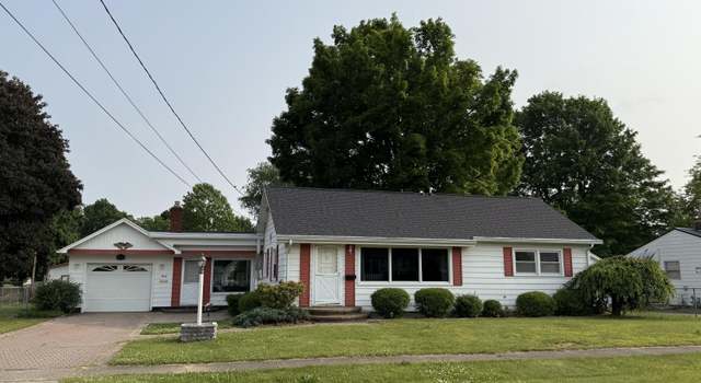 Photo of 308 Strait Ct, Jonesville, MI 49250
