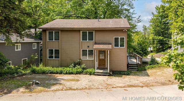 Photo of 2338 Crescent Walk, Macatawa, MI 49434