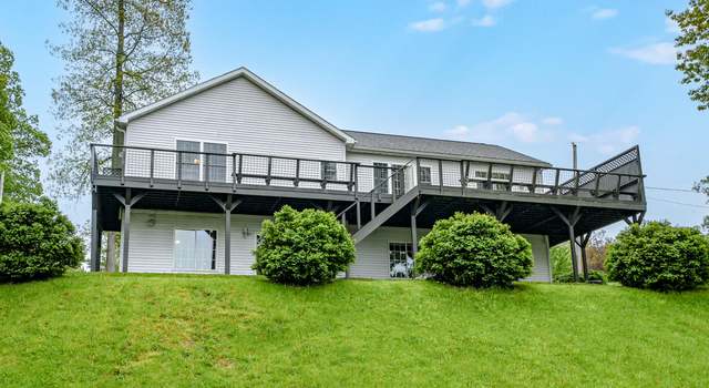 Photo of 10646 Stoney Point Dr, Delton, MI 49046