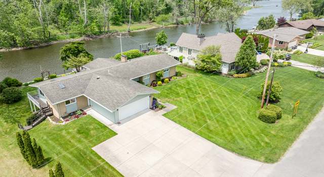 Photo of 2310 Riverbend Dr, Benton Harbor, MI 49022
