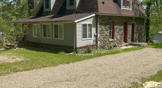 Photo of 94 E Burnham St, Battle Creek, MI 49015