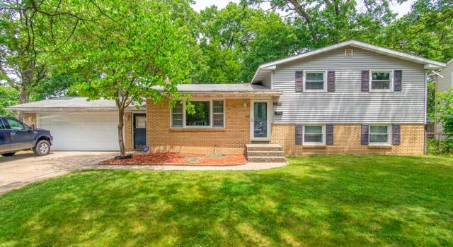 Photo of 957 42nd St SW, Wyoming, MI 49509