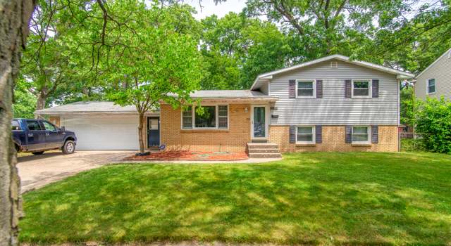Photo of 957 42nd St SW, Wyoming, MI 49509