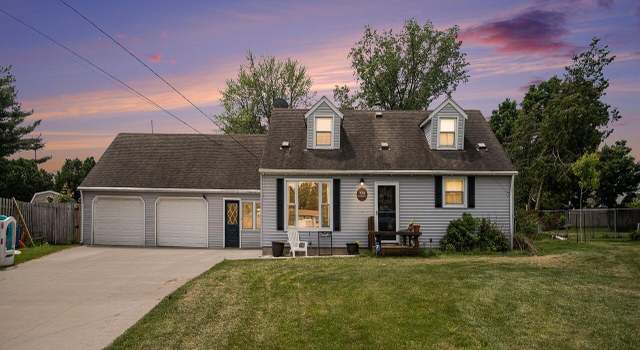 Photo of 324 Brandywyne Dr NW, Comstock Park, MI 49321